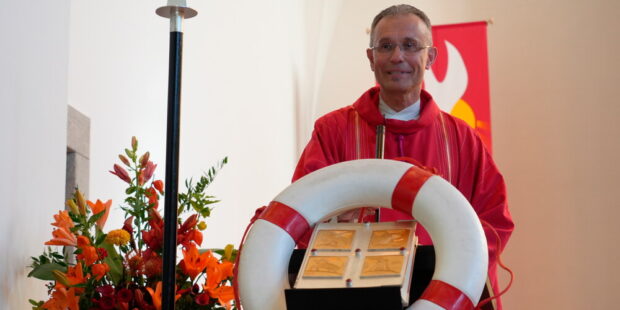 «Lueg, dass ned undergosch, gell !» 1020347.jpg